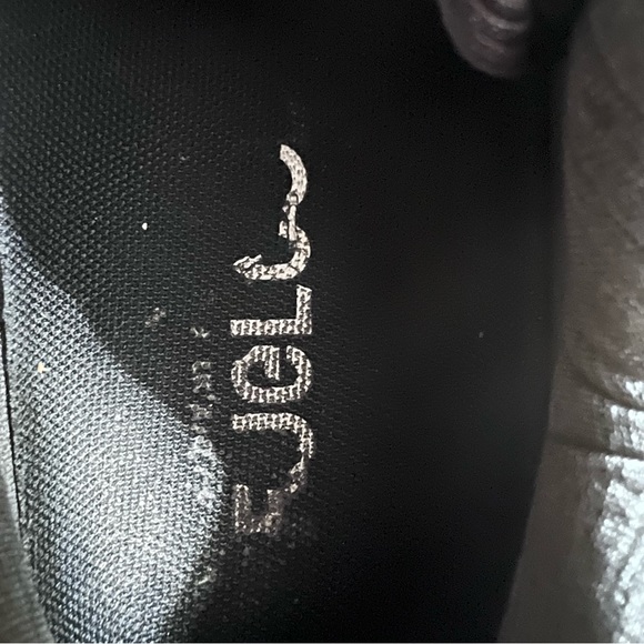 EUC New Balance Women's FuelCell Propel V1 Running Shoe Size 7 Wide-Black - Picture 13 of 14